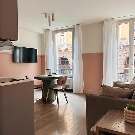 Petronio - By Residences Apartment