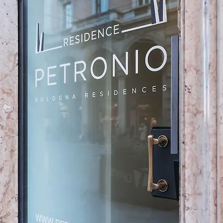 Petronio * בולוניה