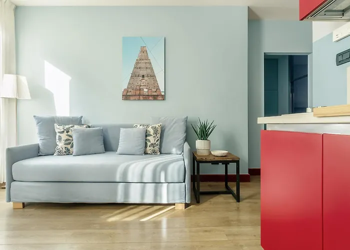 Petronio - By Residences Apartment *